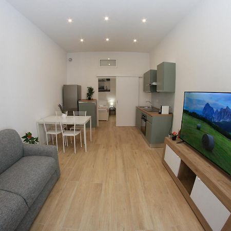 U Zone Apartment โบโลญญา ภายนอก รูปภาพ